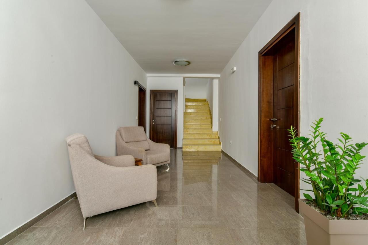 Apartmani Djurovic อุลซิน ภายนอก รูปภาพ
